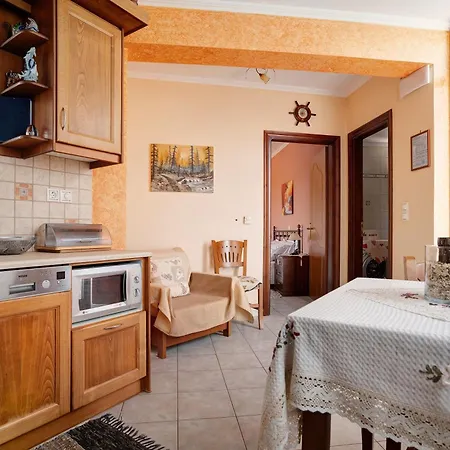 Apartment Lakis Spartokhorion